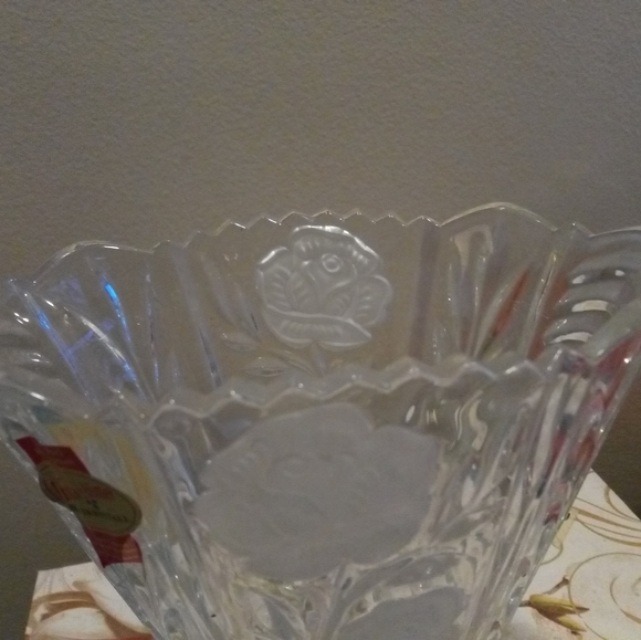 12) Anna Hutte Bleikristall clear and frost lead crystal fan vase. - Picture 7 of 8